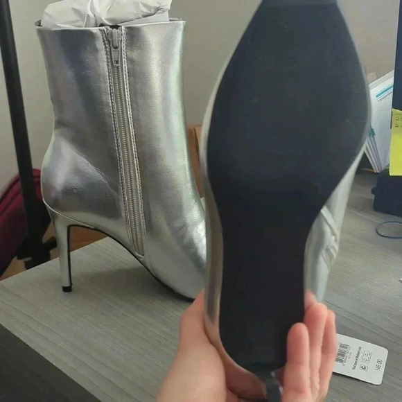 Scoop Women’s Midcalf Stiletto Booties - Picture 6 of 8